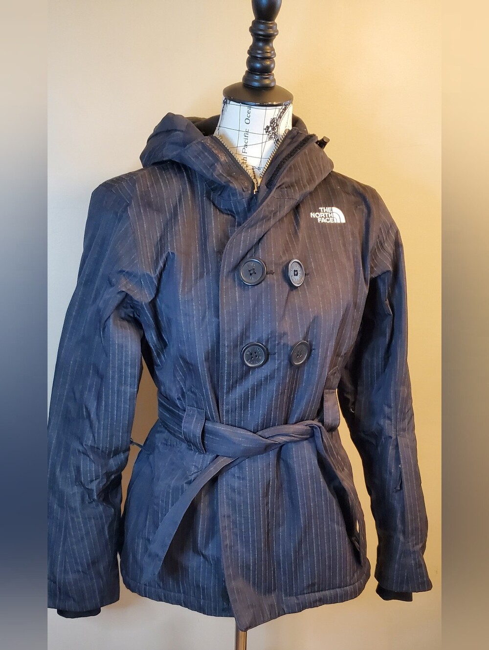 The North Face Women M Black Pinstripe Belted Hooded Jacket Coat Zip Water Resis